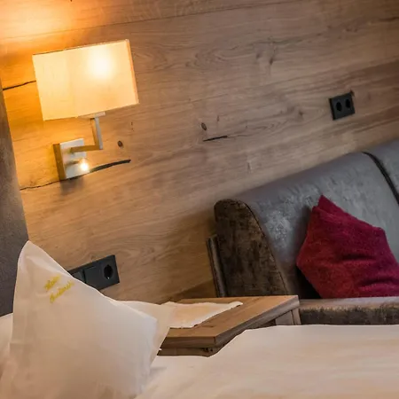 Отель Interski Santa Cristina Val Gardena
